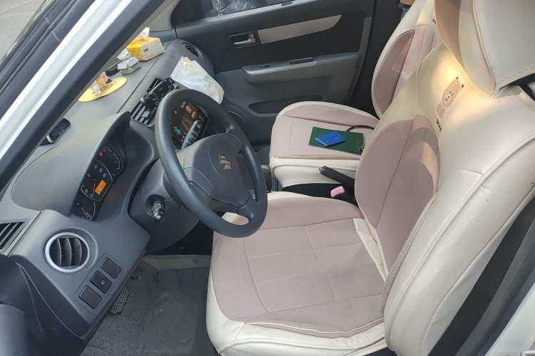 Used Suzuki Swift 2013 1.5L Automatic Standard Edition
