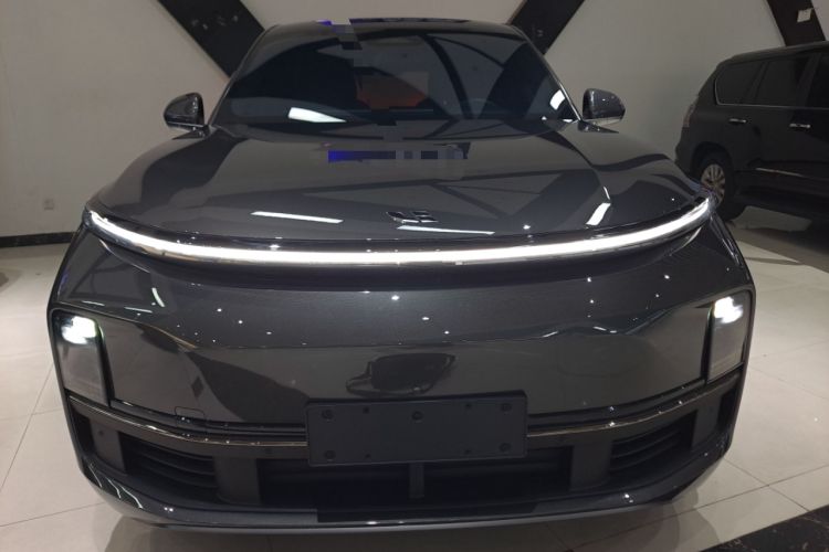 Used Li Auto L8 2023 Air model
