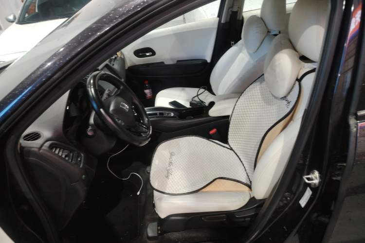 Used Honda Vezel 2017 1.8L CVT Front-Wheel Drive Pioneer Edition
