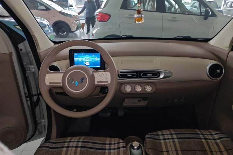 Used Wuling Hongguang MINIEV 2025 Four-Door Version Advanced Edition
