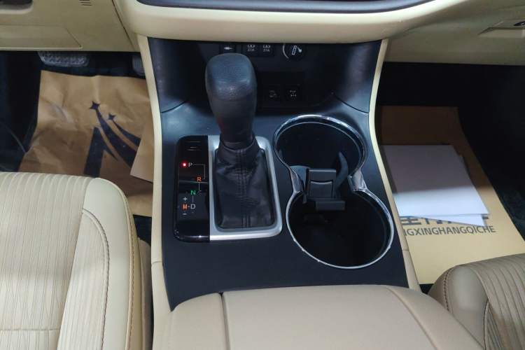 Used Toyota Highlander 2018 2.0T Four-Wheel Drive Elite Edition 7 Seats China VI Standard
