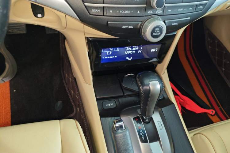 Used Honda Crosstour 2012 2.4L Luxury Edition
