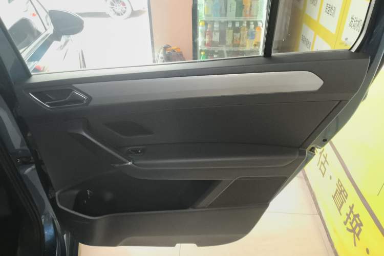 Used Volkswagen Touran 2018 Volkswagen Touran L 280TSI DSG Boundary Edition 7 Seats China VI Standard
