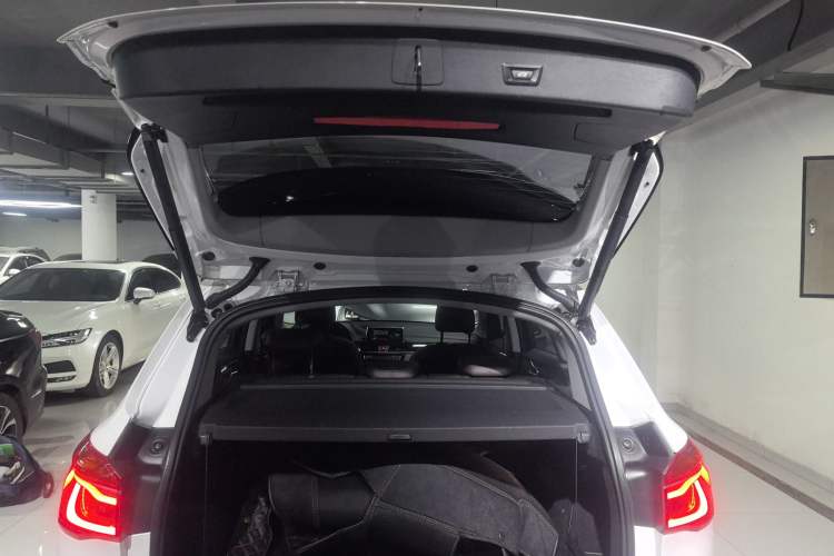 Used BMW X1 2018 sDrive18Li Luxury Model