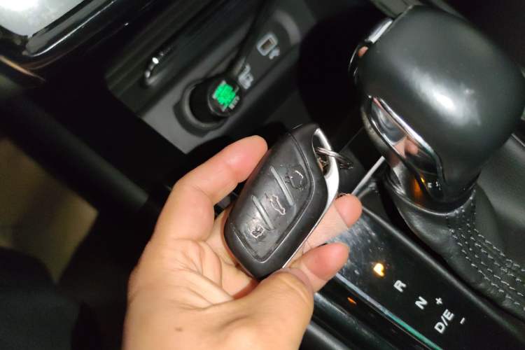 Used Roewe i5 2019 1.5L Automatic 4G Connected Langyue Edition
