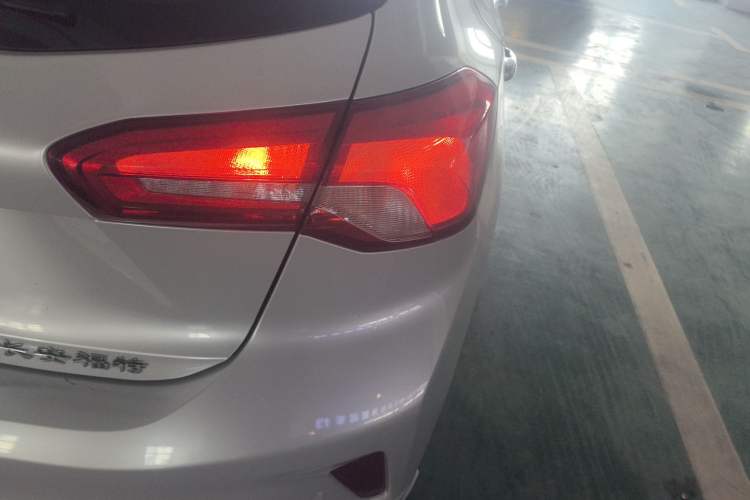 Used Ford Focus 2020 Hatchback 1.5L Automatic Sharp Edition
