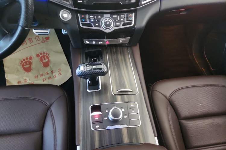 Used Haval H9 2017 2.0T Gasoline 4x4 Comfort Edition 5 Seats
