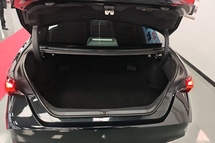 Used Toyota Avalon 2022 2.5L Luxury Edition
