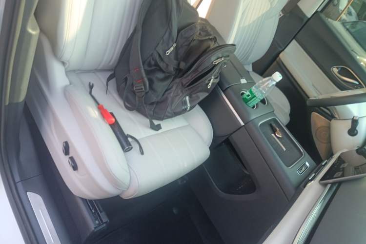 Used VOYAH Dream 2025 PHEV Four-Wheel-Drive Flagship Version – Qiankun Edition
