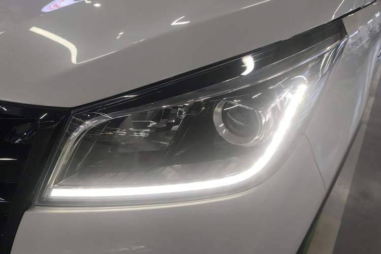 Used Oshan Cosmos 2022 1.5T Automatic Business Model
