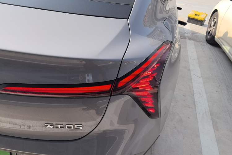 Used Hongqi Tiangong 05 2025 550 Smart Selection
