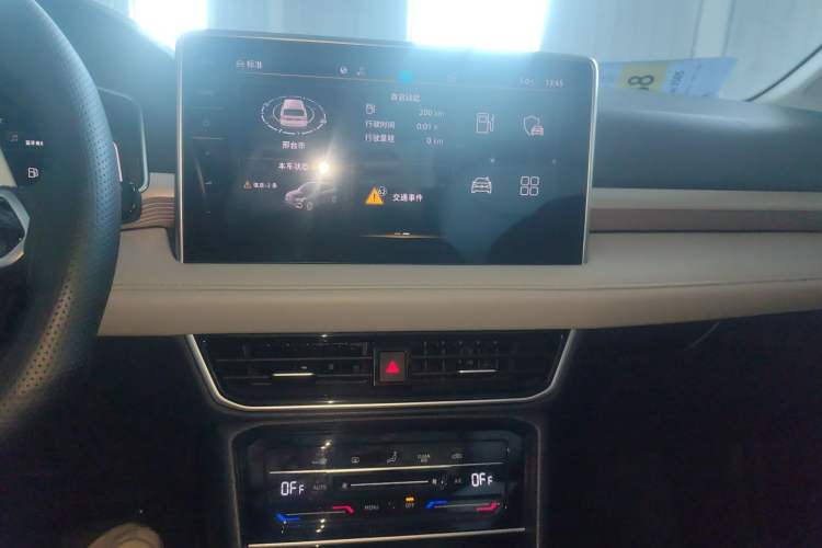 Used Volkswagen Tharu 2023 300TSI Two-Wheel-Drive Full Moon Edition