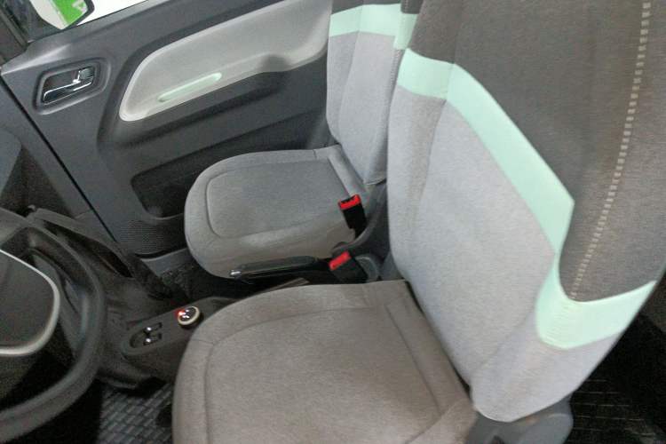 Used Wuling Hongguang MINIEV 2022 Macaron Fashion Model Lithium Iron Phosphate