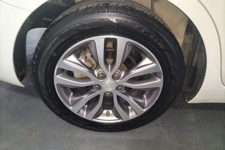 Used Buick GT 2019 18T Automatic Connected Elite Model China V Standard
