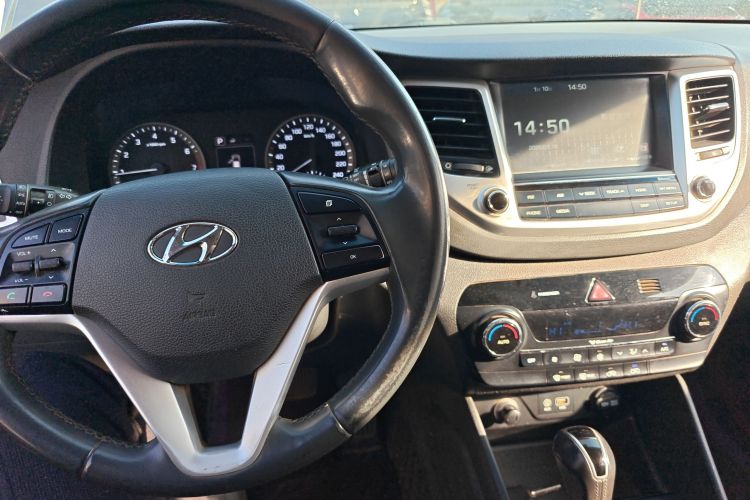 Used Hyundai Tucson 2015 1.6T Dual-Clutch Two-Wheel-Drive Smart Model