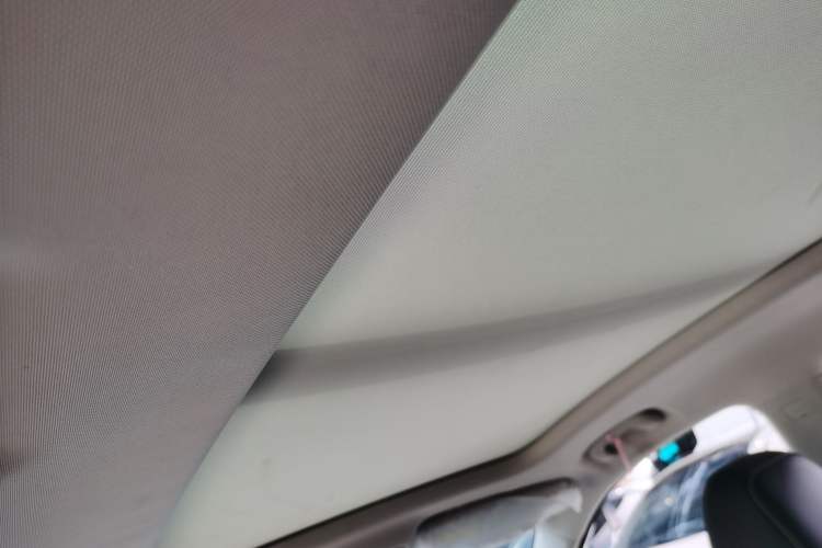 Used Roewe RX8 2019 30T Two-Wheel Drive Supreme Flagship Edition