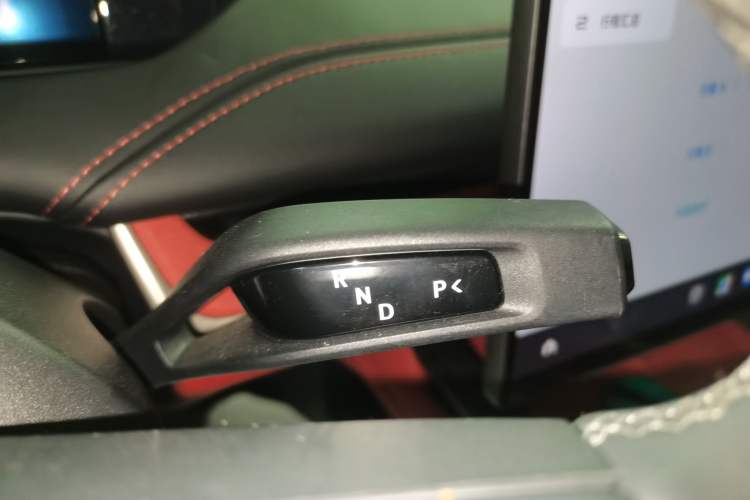 Used  SU7 2024 Rear-Drive Ultra-Long Range Advanced Pro-Level Intelligent Driving Version
