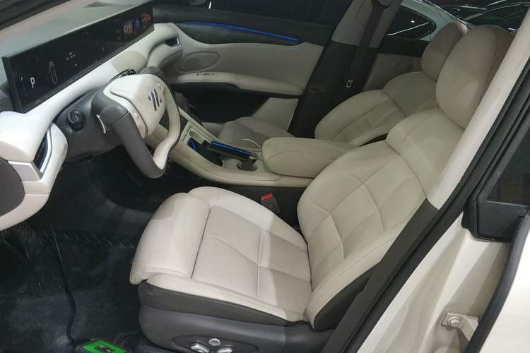 Used IM LS6 2023 Max Standard Edition
