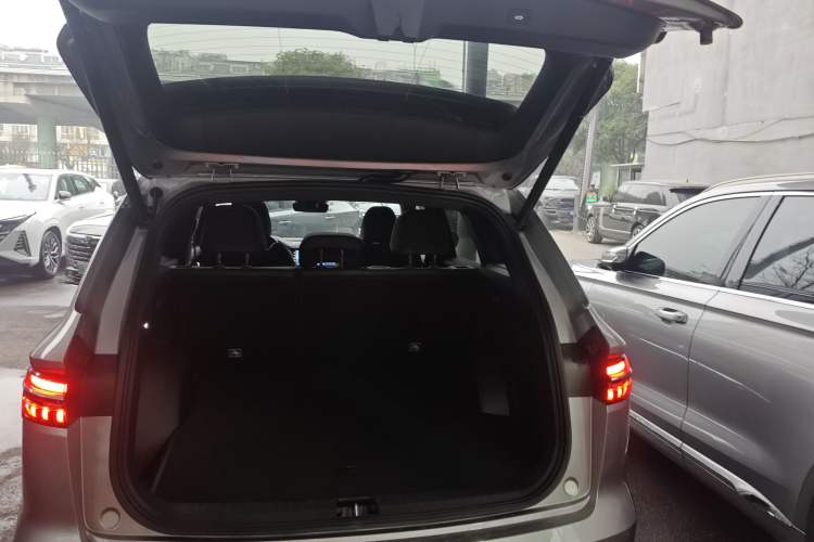 Used Geely Auto Monjaro L 2024 2.0TD High-Power Automatic Two-Wheel Drive Skyline Edition