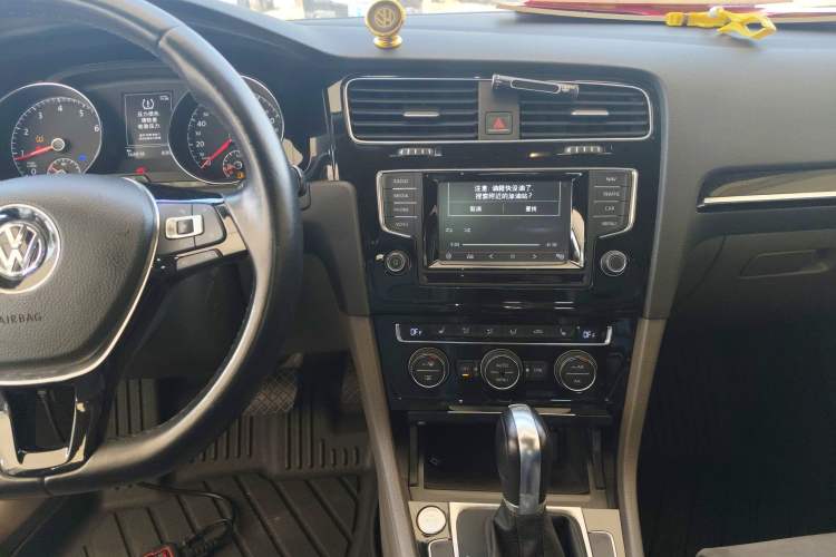 Used Volkswagen Golf 2014 1.4TSI Automatic Flagship Model
