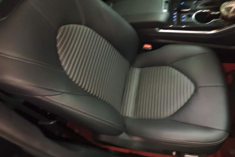 Used Toyota Crown Land Cruiser 2021 2.5L HEV Four-Wheel Drive Premium Edition
