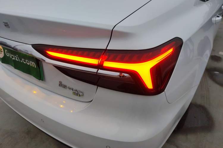 Used Roewe i6 MAX New Energy 2023 EV 420 Skyroof Special Edition
