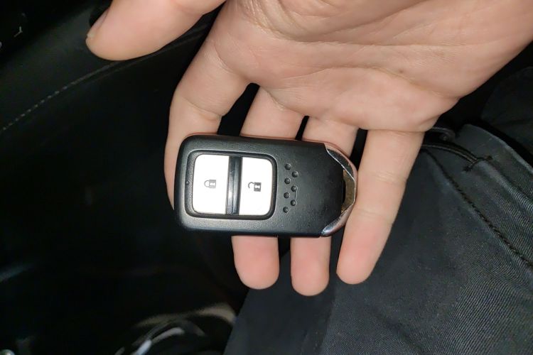 Used Honda Vezel 2015 1.8L CVT 2WD Luxury Model
