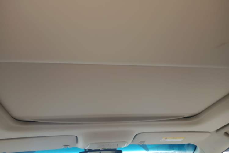 Used Buick GL8 2023 Facelifted Land Cruiser Executive Luxury Version