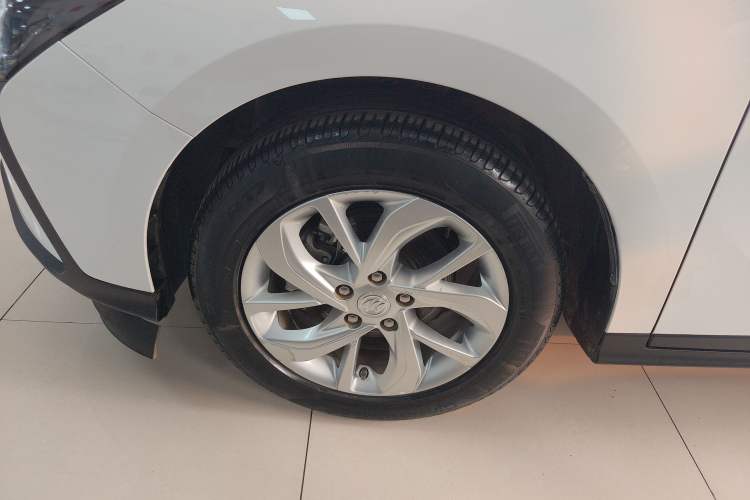 Used Buick Velite 6 2024 450km Range Commuter Version
