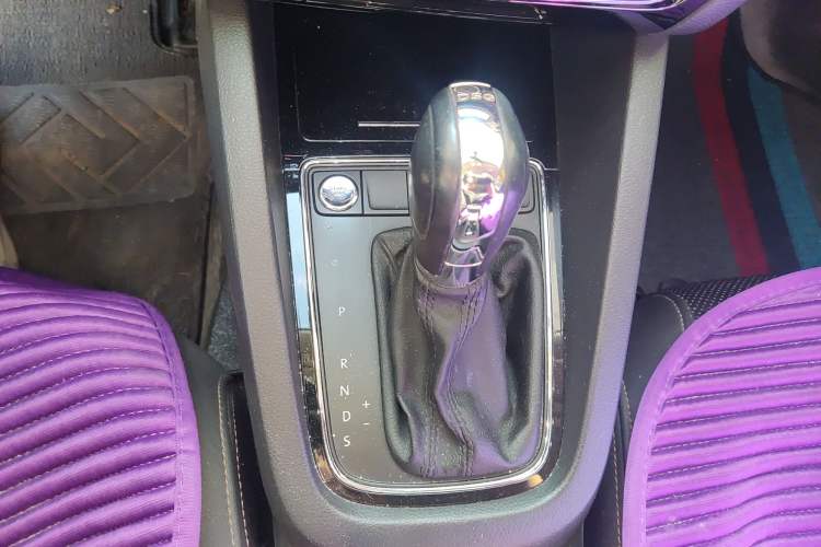 Used Volkswagen Sagitar 2015 230TSI Automatic Luxury Model