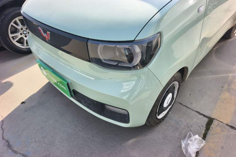 Used Wuling Hongguang MINIEV 2021 Macaron Premium Model – Lithium Iron Phosphate
