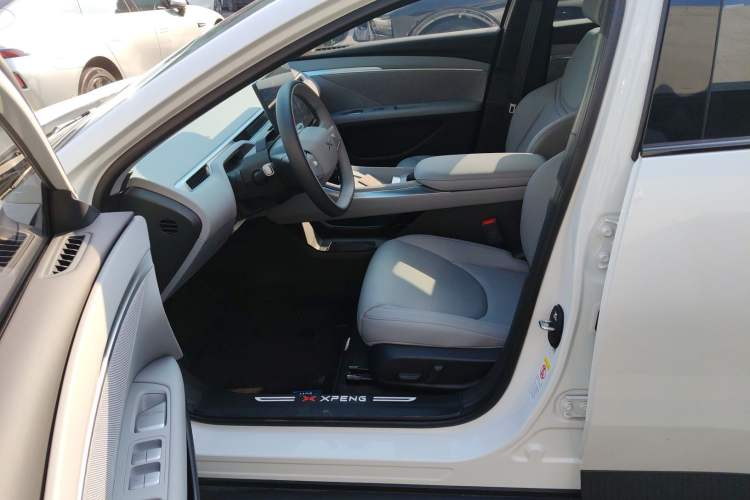 Used XPeng MONA M03 2024 620 with Ultra-Long Range
