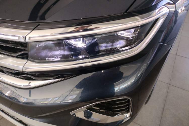 Used Volkswagen Talagon 2022 530TSI Four-Wheel Drive Flagship Shengjing Edition Pro 7-Seater
