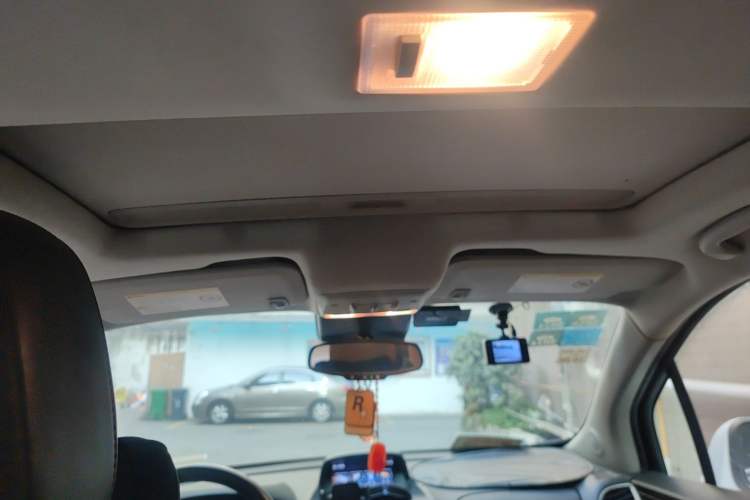 Used Buick Encore 2014 1.4T Automatic All-Wheel-Drive Flagship Edition
