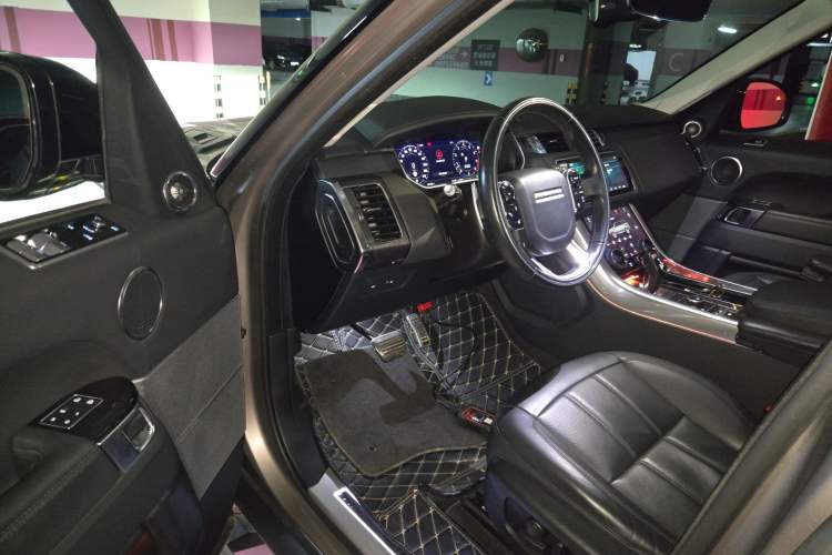 Used Land Rover Range Rover Sport 2021 3.0 L6 YAO Black Edition
