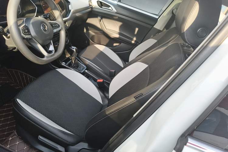 Used Volkswagen Tacqua 2021 200TSI DSG JoyConnect Edition
