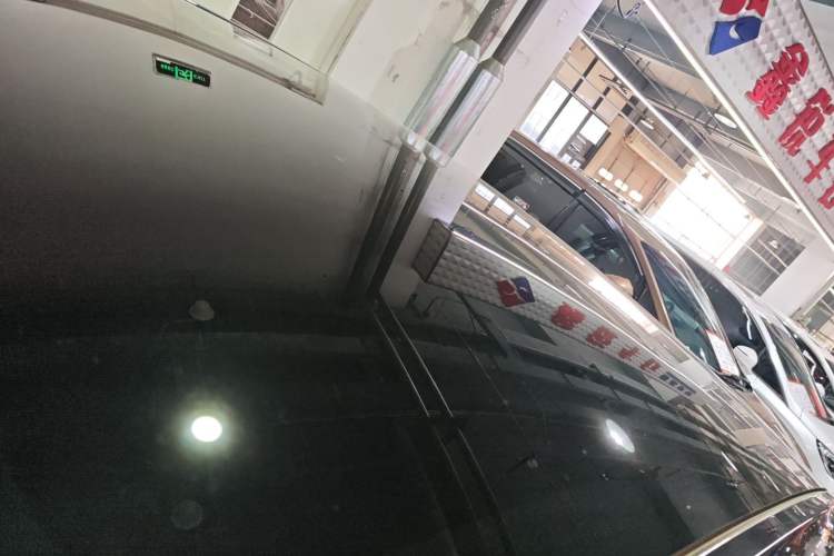 Used Tesla Model Y 2024 Long-Range All-Wheel-Drive Version