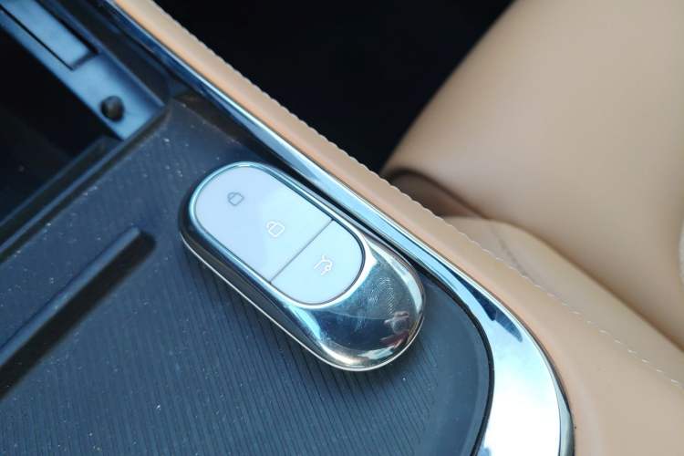 Used Leapmotor C11 2024 Range-Extended 300 Luxury Edition
