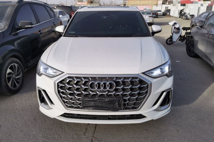 Used Audi Q3 2024 35 TFSI Fashion Dynamic Edition
