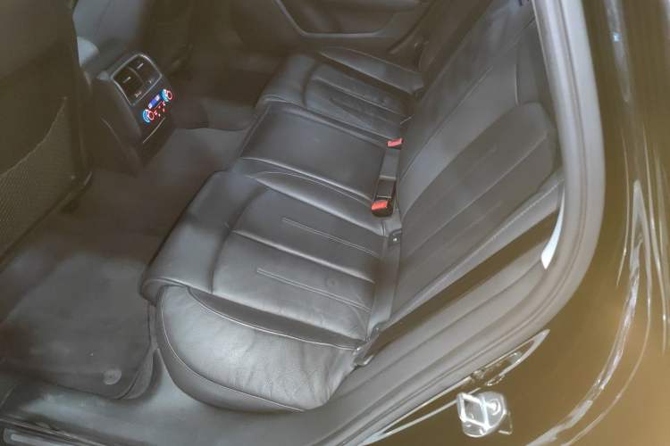 Used Audi A6L 2017 30 FSI Comfort Model
