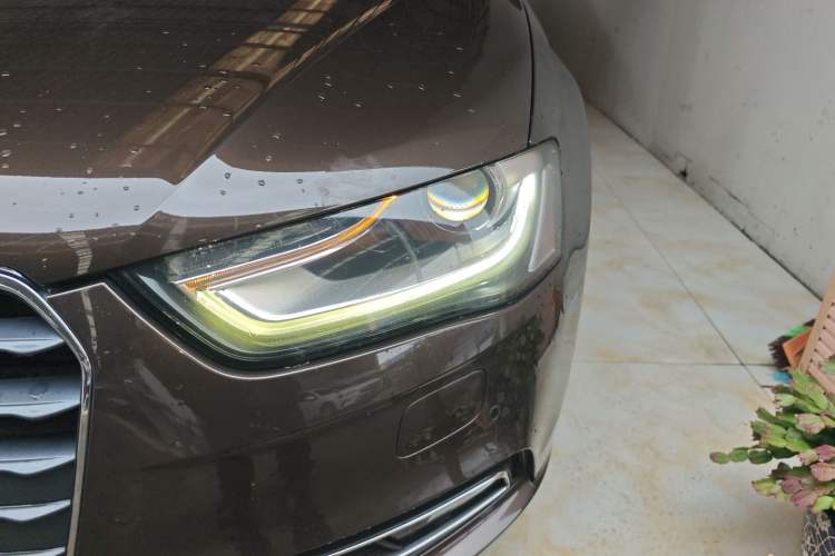 Used Audi A4L 2013 35 TFSI Automatic Comfort Model
