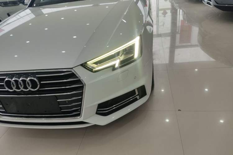 Used Audi A4L 2018 30th Anniversary Edition 40 TFSI Fashion Model