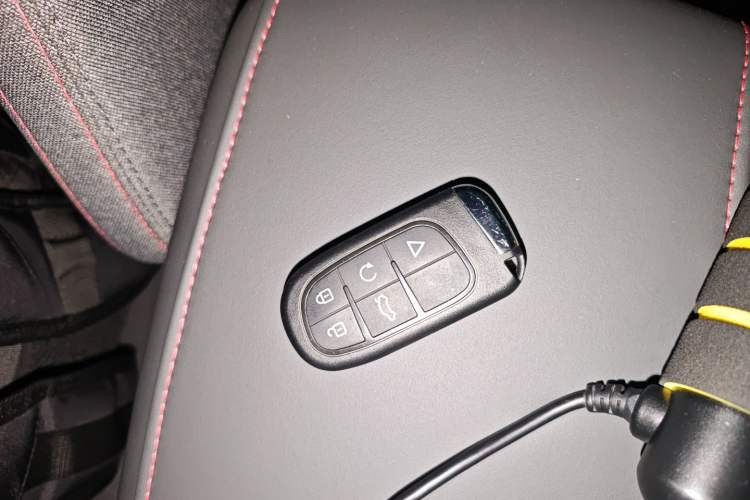 Used JETOUR Dashing 2025 1.5T DCT Beyond Edition
