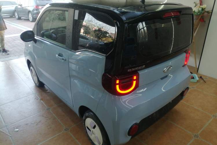 Used Chery QQ Ice Cream 2022 120km Conical Shape Lithium Iron Phosphate