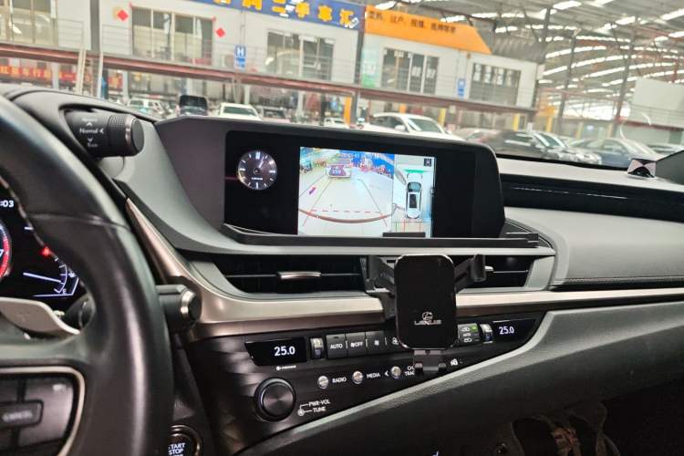 Used Lexus ES 2018 200 Excellence Edition China V Standard
