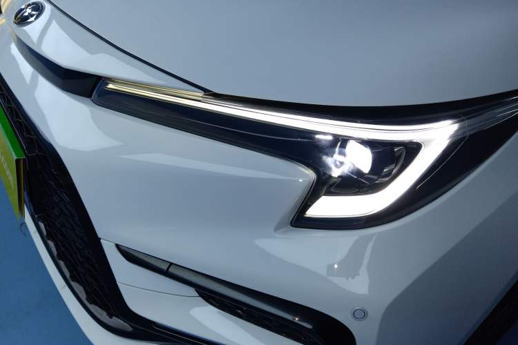 Used Toyota Levin 2023 Smart Electric Hybrid Dual-Engine 1.8L Sport Edition