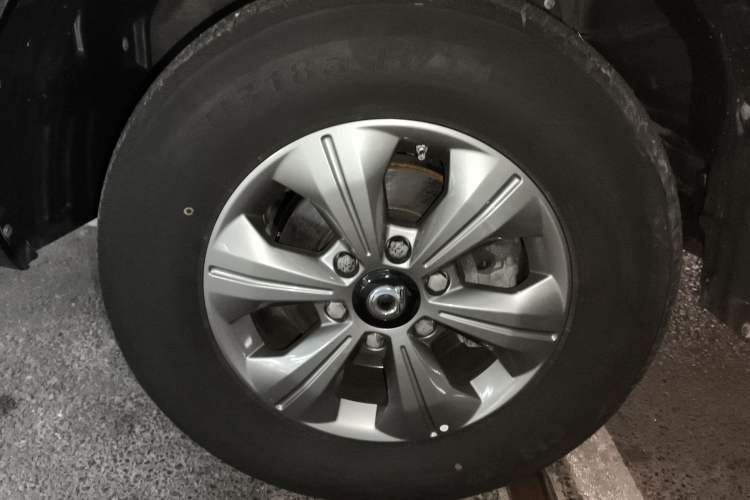 Used Great Wall Poer 2023 2.0T Commercial Version Automatic Diesel 4x4 Elite Long-Box GW4D20M
