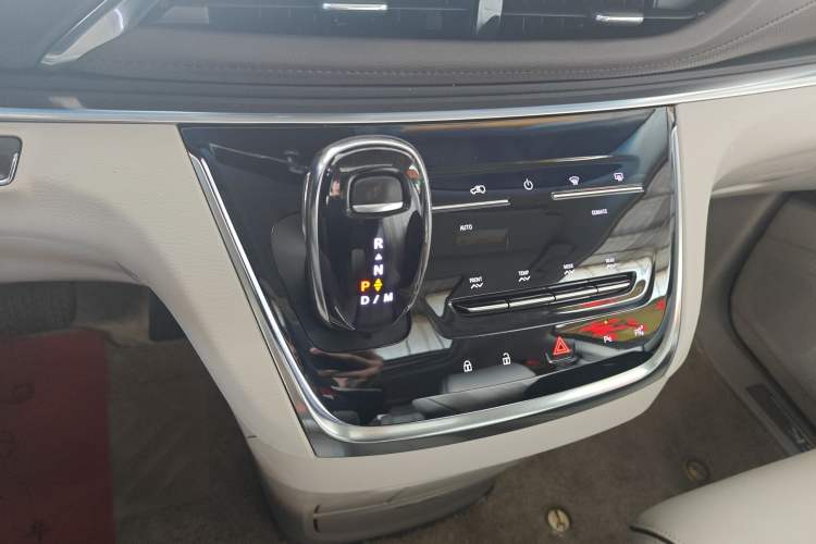 Used Buick GL8 2021 Land Cruiser Executive 652T Premium Model
