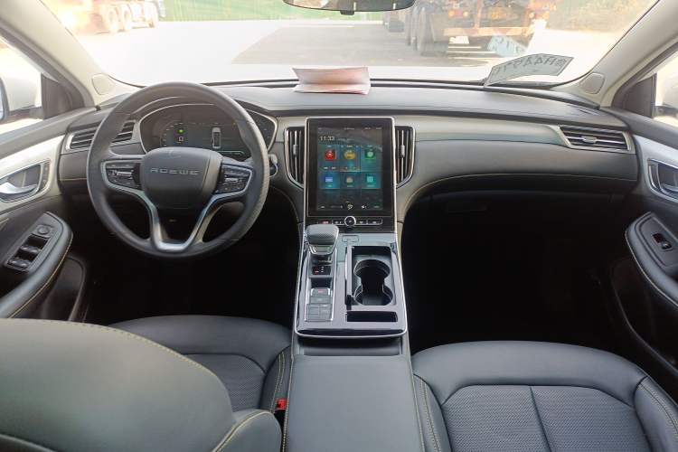 Used Roewe i6 MAX New Energy 2023 EV 420 Skyroof Special Edition
