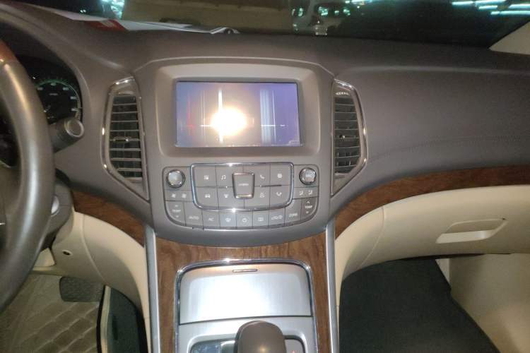 Used Roewe e950 2017 50T Hybrid Connected Executive Edition